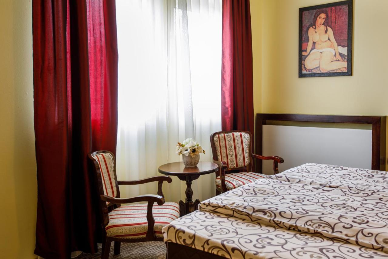 Villa Modena Subotica Bagian luar foto